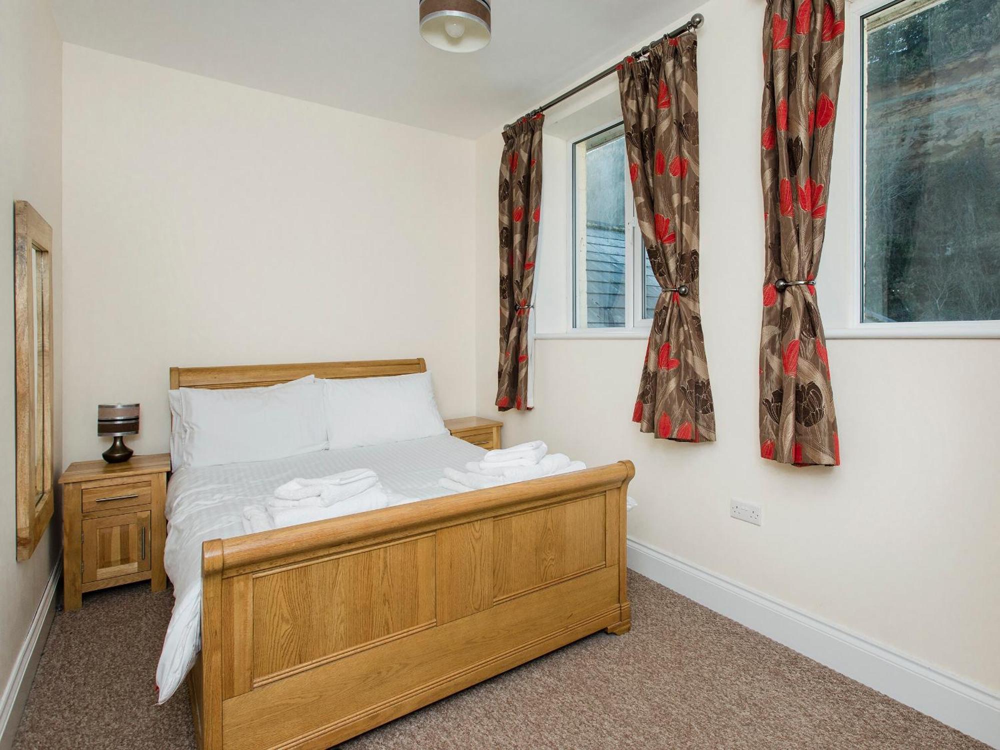 Sunny Beach Apartments Shanklin Exterior photo